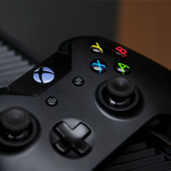 神秘人在午夜之后遭遇秘闻 刷屏不断，杏吧app下载全网炸锅，详情探秘